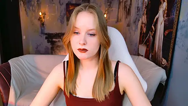 Snapshot of VivienLeeigh chatting on 03.23.26 VivienLeeigh online show from 03.23.26