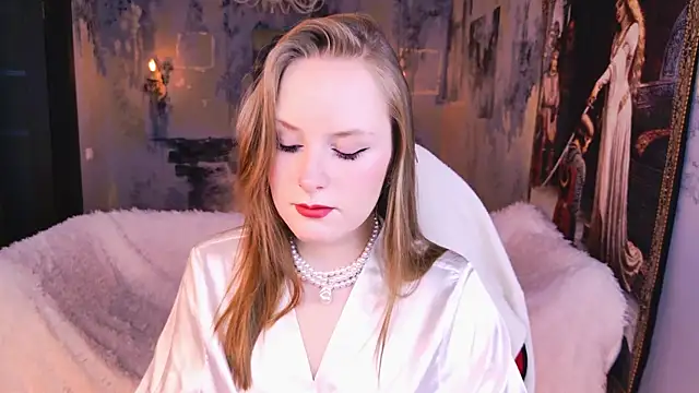 Snapshot of VivienLeeigh chatting on 04.04.26 VivienLeeigh online show from 04.04.26