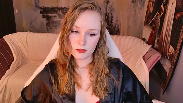 Snapshot of VivienLeeigh chatting on 04.11.26 VivienLeeigh online show from 04.11.26