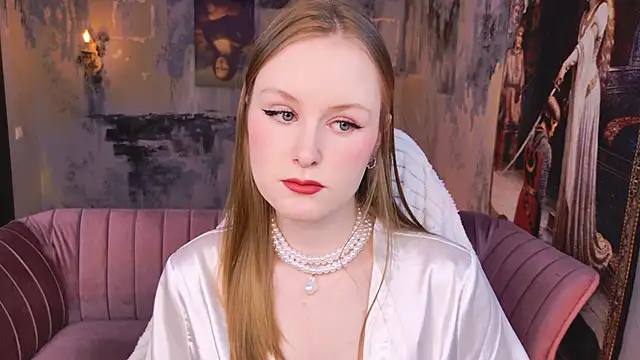 Snapshot of VivienLeeigh chatting on 04.14.26 VivienLeeigh online show from 04.14.26