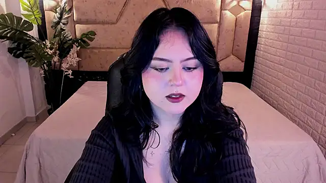 crimson tati  online show from 06.10.26
