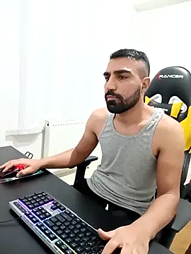 Snapshot of SertSikici022 chatting on 12.03.24 SertSikici022 online show from 12.03.24