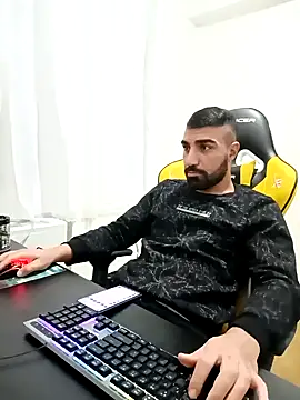 Snapshot of SertSikici022 chatting on 12.05.24 SertSikici022 online show from 12.05.24