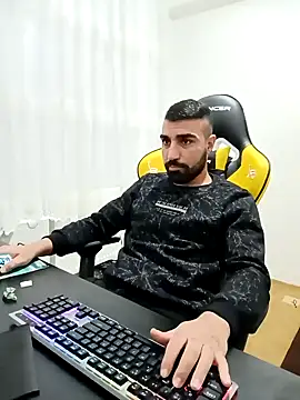 Snapshot of SertSikici022 chatting on 12.06.24 SertSikici022 online show from 12.06.24