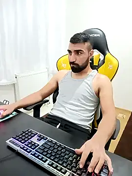 Snapshot of SertSikici022 chatting on 12.09.24 SertSikici022 online show from 12.09.24