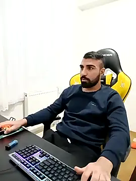 Snapshot of SertSikici022 chatting on 12.10.24 SertSikici022 online show from 12.10.24