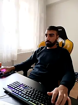 Snapshot of SertSikici022 chatting on 12.11.24 SertSikici022 online show from 12.11.24