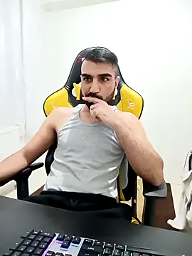 Snapshot of SertSikici022 chatting on 02.24.25 SertSikici022 online show from 02.24.25