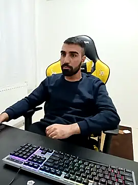 Snapshot of SertSikici022 chatting on 02.27.25 SertSikici022 online show from 02.27.25