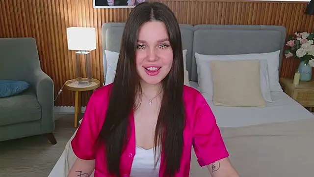 RihannaRose online show from 03.20.25