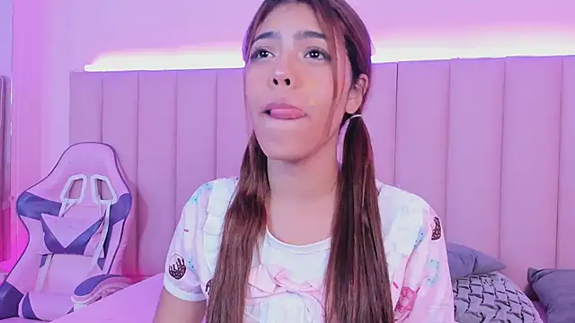 KellyOlsenbe online show from 02.09.25