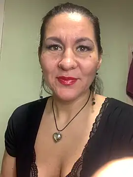 Tina Moretti online show from 02.12.25