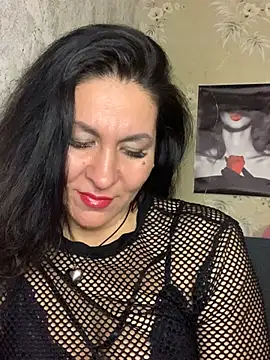 Tina Moretti online show from 03.02.25
