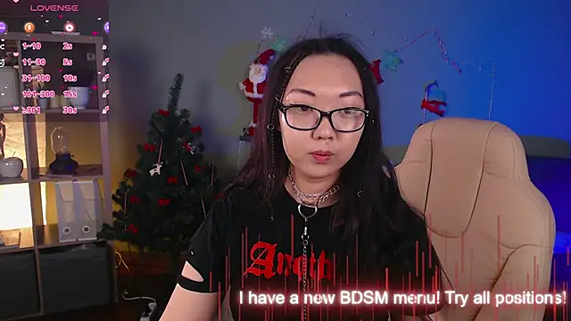 Snapshot of Marine_Vact chatting on 01.08.25 Marine Vact online show from 01.08.25