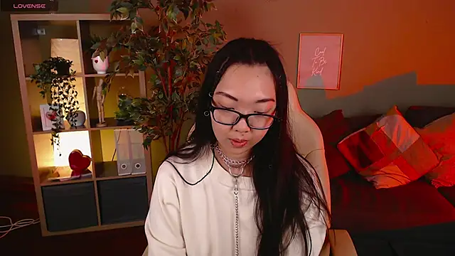 Snapshot of Marine_Vact chatting on 01.13.25 Marine Vact online show from 01.13.25