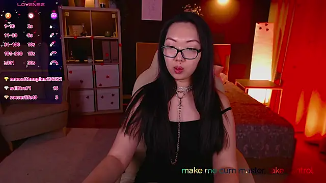 Snapshot of Marine_Vact chatting on 02.21.25 Marine Vact online show from 02.21.25