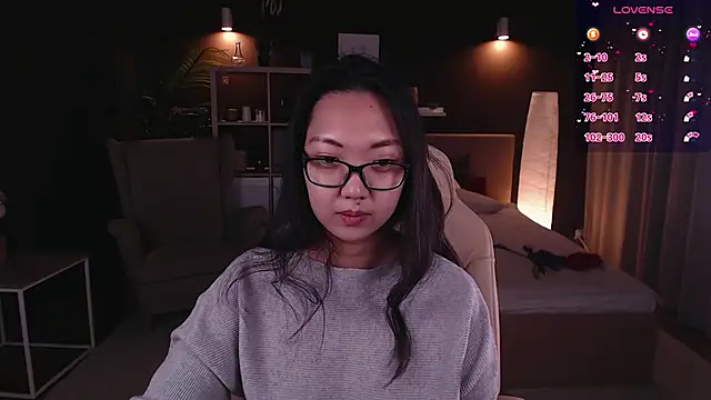 Snapshot of Marine_Vact chatting on 10.03.25 Marine Vact online show from 10.03.25