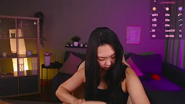 Snapshot of Marine_Vact chatting on 10.07.25 Marine Vact online show from 10.07.25