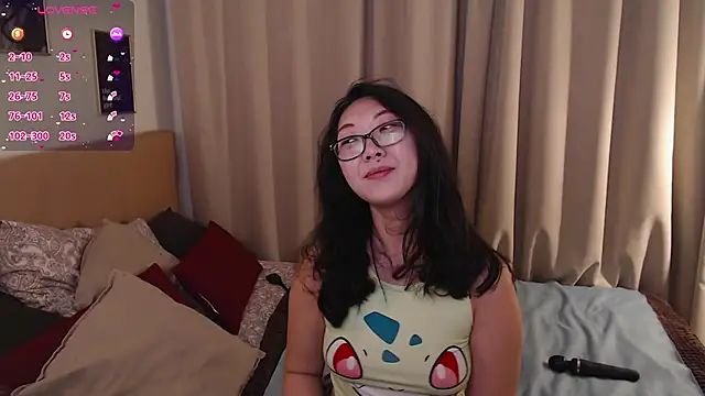 Snapshot of Marine_Vact chatting on 11.26.25 Marine Vact online show from 11.26.25