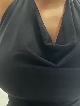 Snapshot of luara1988 chatting on 02.13.26 luara1988 online show from 02.13.26