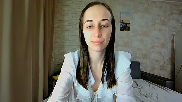 Snapshot of Anika_bloom chatting on 04.30.26 Anika bloom online show from 04.30.26