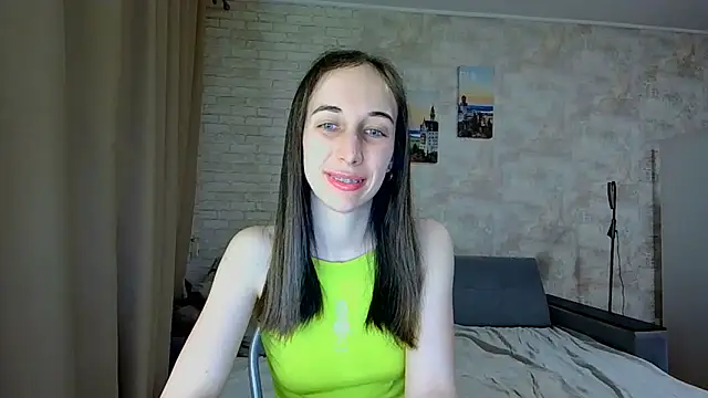 Snapshot of Anika_bloom chatting on 05.06.26 Anika bloom online show from 05.06.26