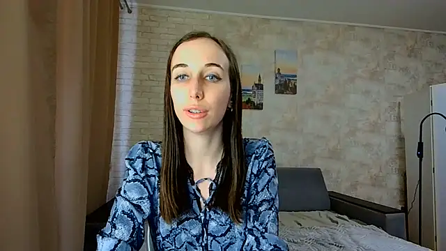 Snapshot of Anika_bloom chatting on 05.16.26 Anika bloom online show from 05.16.26