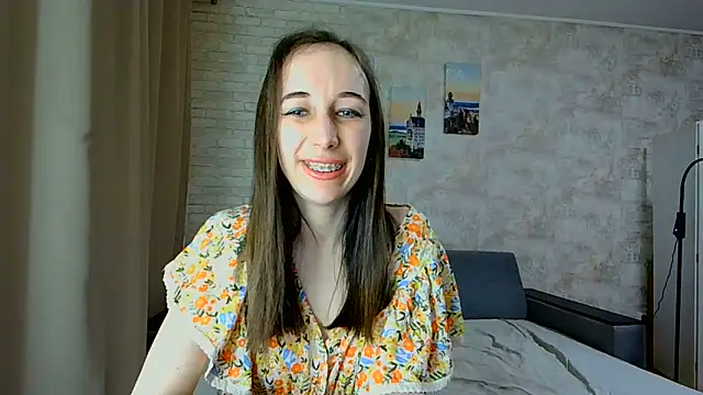 Snapshot of Anika_bloom chatting on 05.26.26 Anika bloom online show from 05.26.26
