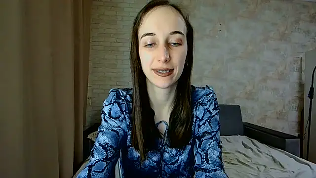 Snapshot of Anika_bloom chatting on 05.28.26 Anika bloom online show from 05.28.26