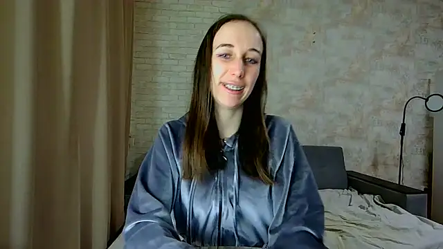 Snapshot of Anika_bloom chatting on 05.29.26 Anika bloom online show from 05.29.26