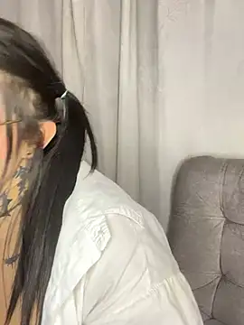 Nickiiiii online show from 01.03.25