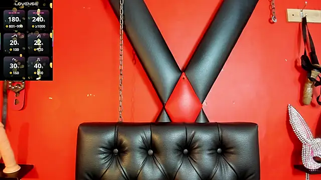 Snapshot of Monttserratt chatting on 09.08.25 Monttserratt online show from 09.08.25