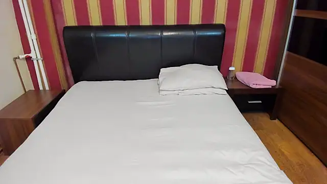 AshPage online show from 12.10.24