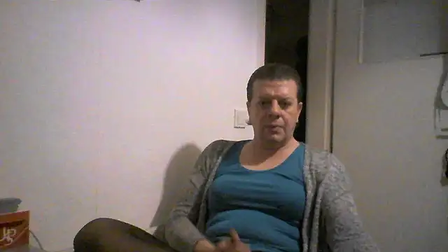 Peternylon1978 online show from 12.09.24