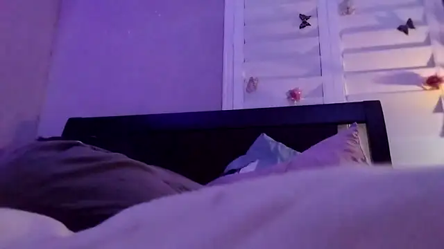 Snapshot of cloudyspun chatting on 02.19.26 cloudyspun online show from 02.19.26