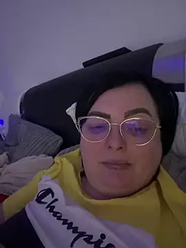 Amandamuller1982 online show from 02.05.25