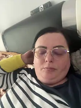 Amandamuller1982 online show from 02.16.25