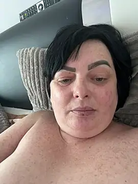 Amandamuller1982 online show from 02.23.25