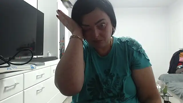 Amandamuller1982 online show from 10.13.25