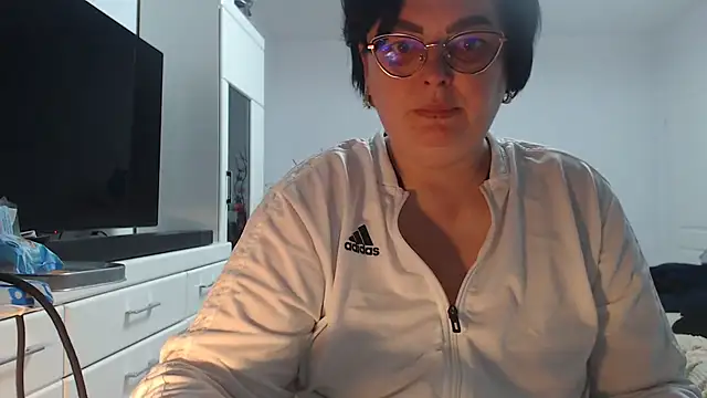 Amandamuller1982 online show from 04.05.26