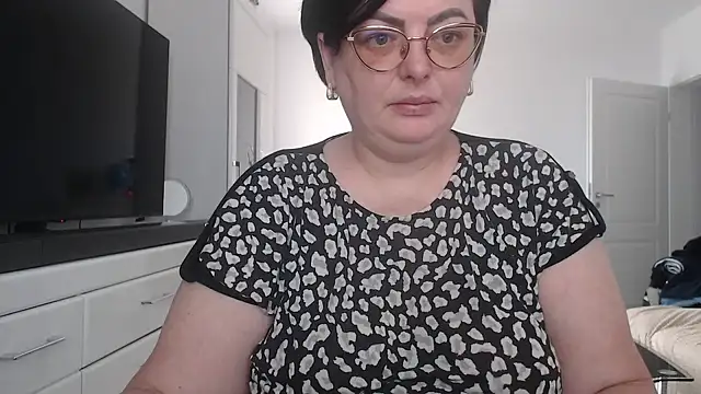 Amandamuller1982 online show from 04.14.26