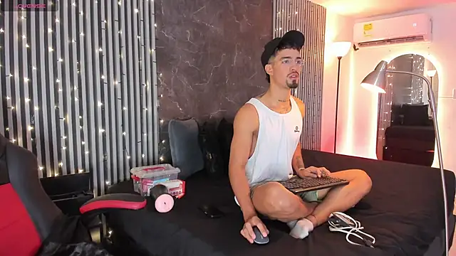 Duriel  online show from 01.04.25