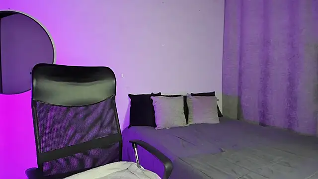 SaraMilf 69 online show from 02.17.25