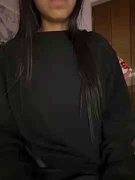 bonnie 18x online show from 10.31.25