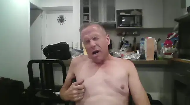 Snapshot of Diegoperrote682661 chatting on 02.11.25 Diegoperrote682661 online show from 02.11.25