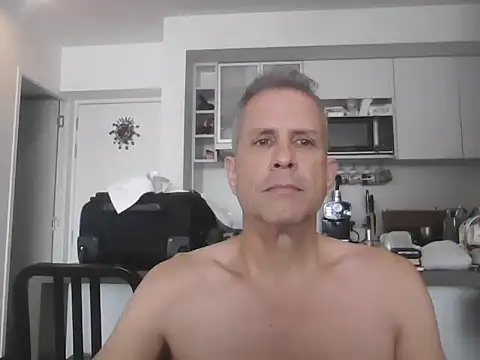 Snapshot of Diegoperrote682661 chatting on 10.17.25 Diegoperrote682661 online show from 10.17.25