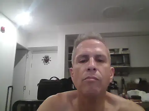 Snapshot of Diegoperrote682661 chatting on 10.21.25 Diegoperrote682661 online show from 10.21.25