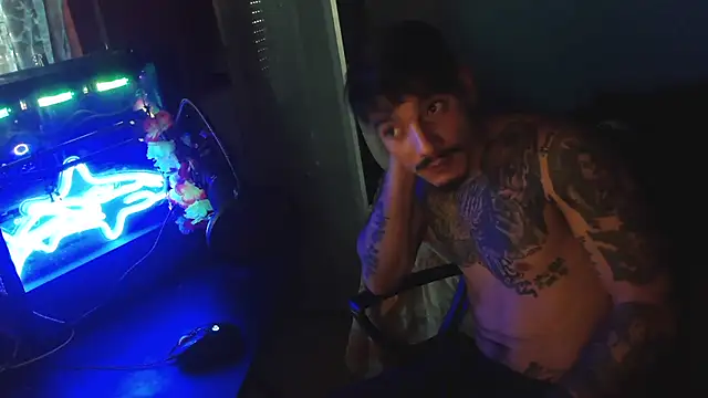 Badboyi1997 online show from 10.08.25