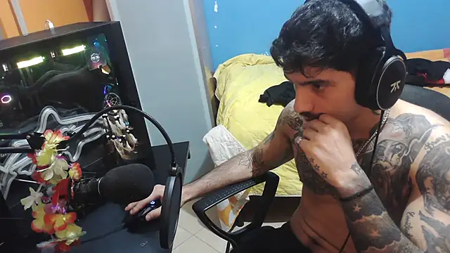 Badboyi1997 online show from 10.23.25