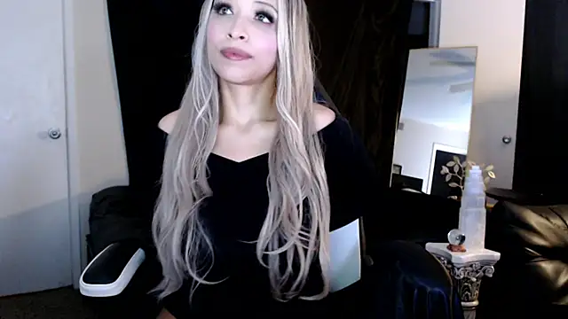 liadivina online show from 03.14.25